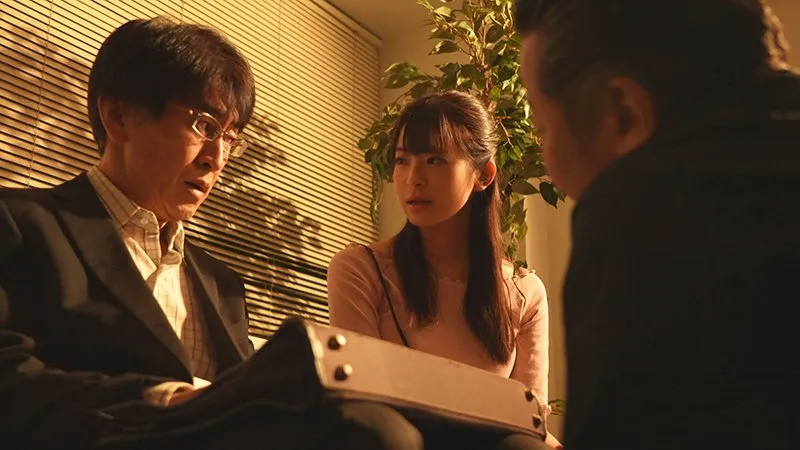 Người chồng vay nợ băng đảng, vợ phải bán thân để trả nợ